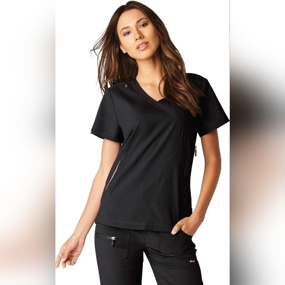 NWOT | KOI | Lite 367 Unity Women's Lightweight Scrub Top | Black | Size: Medium